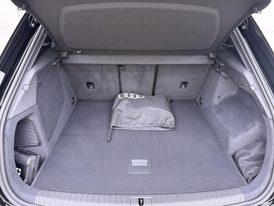 Audi Q3 45 TFSIe Advanced edition