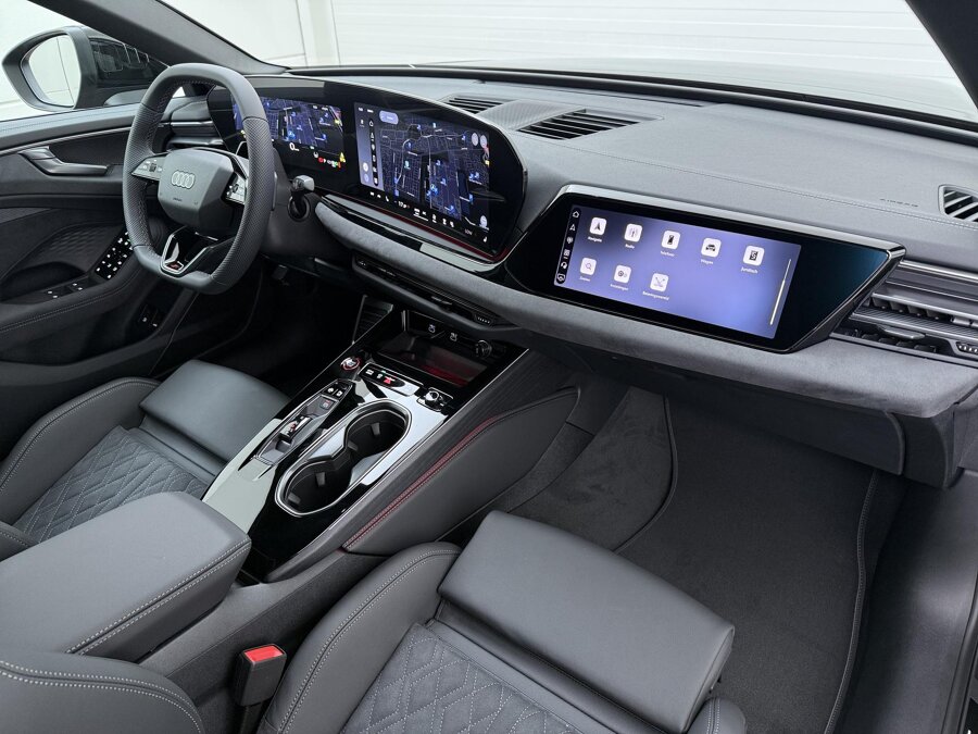 Audi A6 Limousine S edition 2.0 e-hybrid 220 kW / 299 PK