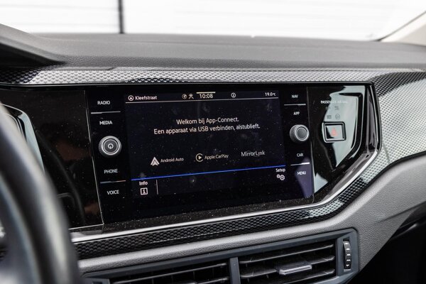 Apple Carplay/Android Auto