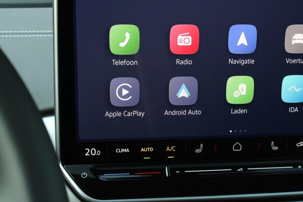 Apple Carplay/Android Auto