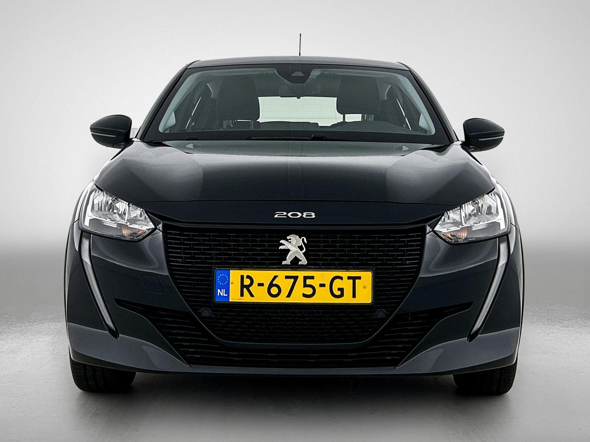 Peugeot e-208