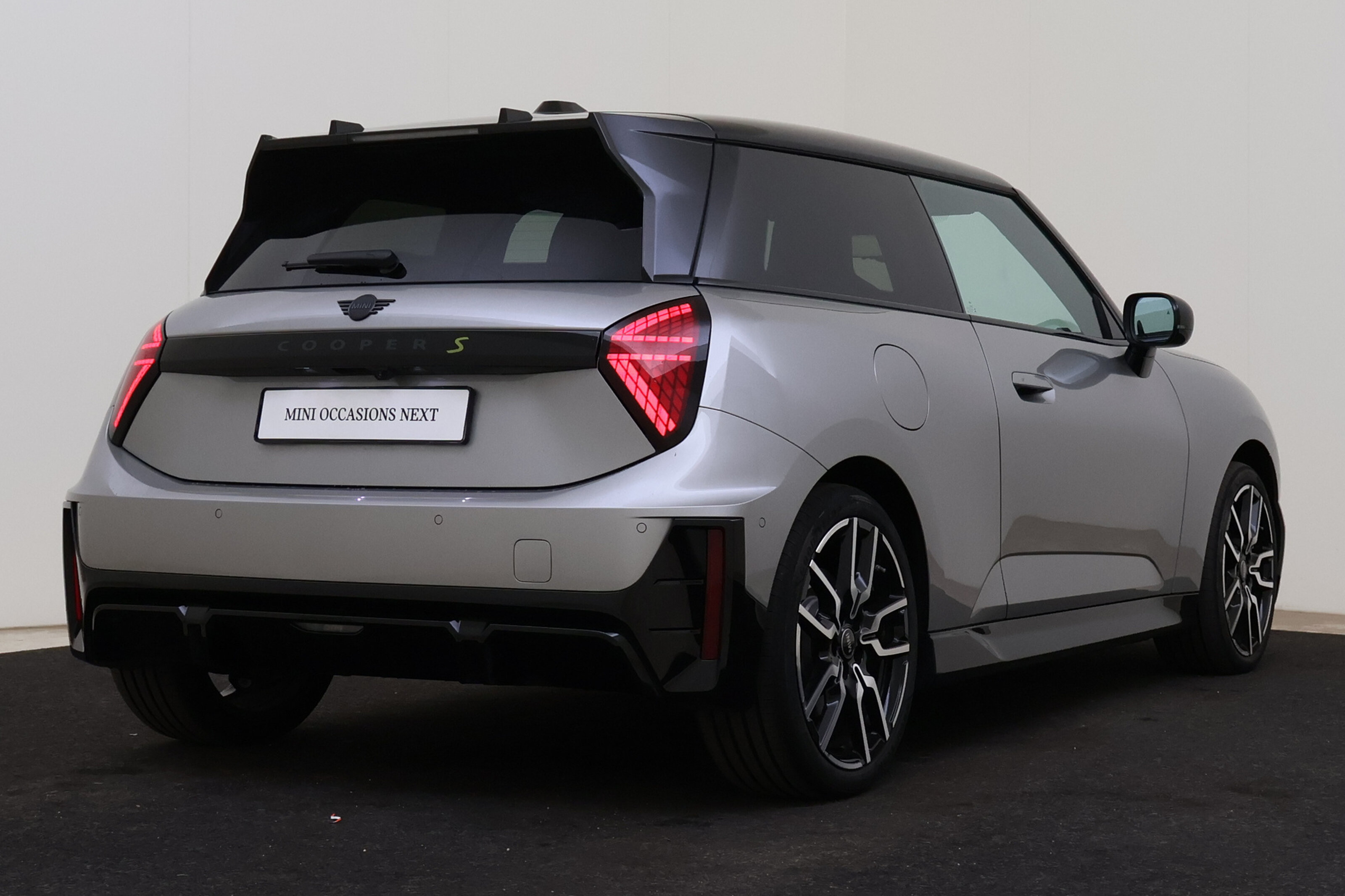 MINI Electric Hatchback Cooper SE