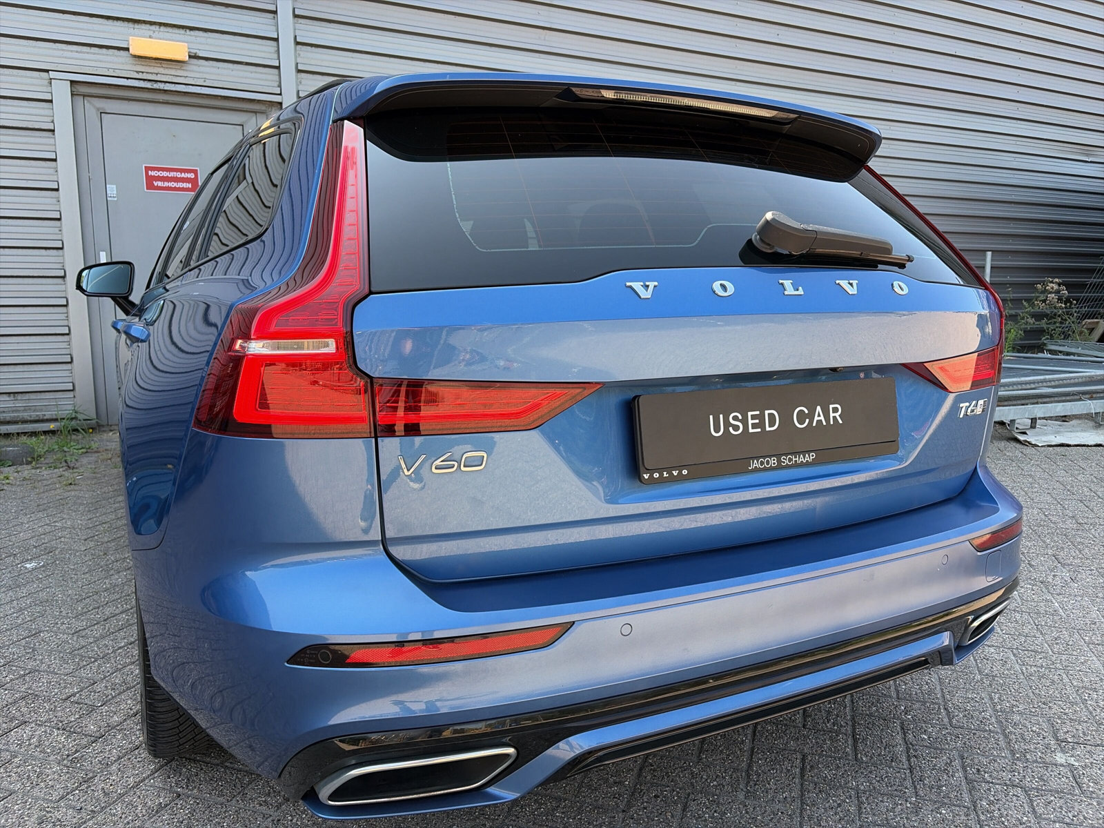 Volvo V60 2.0 T6 Twin Engine AWD R-Design - Afbeelding 5