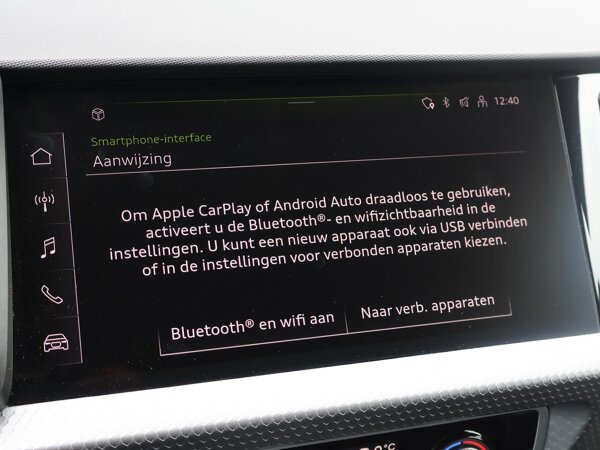 Apple Carplay/Android Auto Apple Carplay/Android Auto