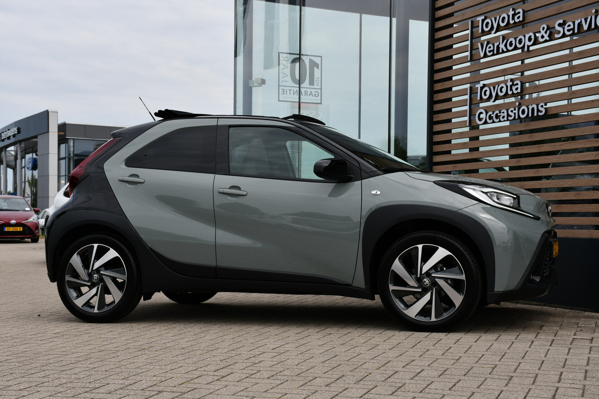 Toyota Aygo X 1.0 VVT-i S-CVT Envy Automaat 72pk - Afbeelding 3