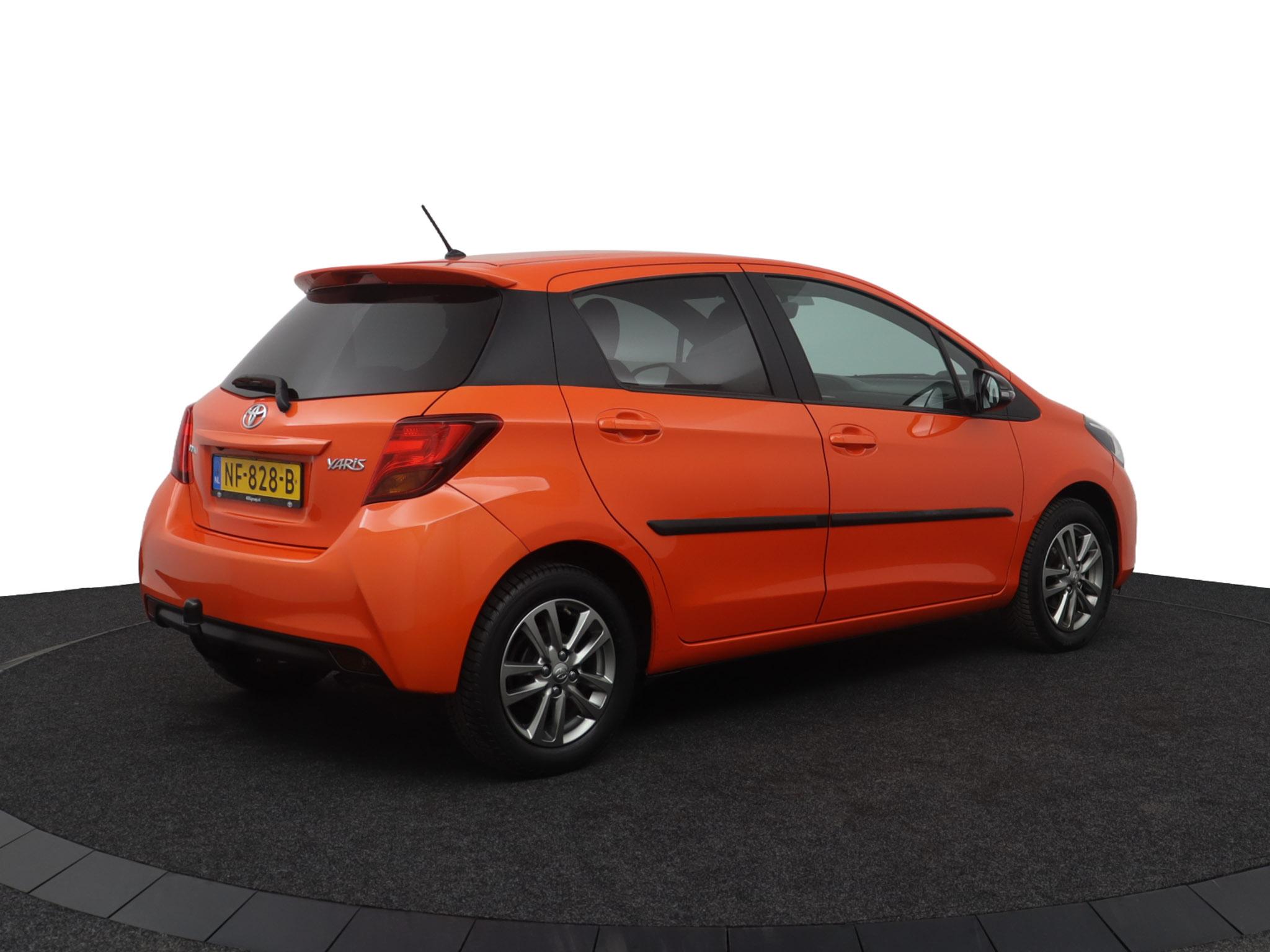 Toyota Yaris 1.3 VVT-i Orange Sport - Afbeelding 2