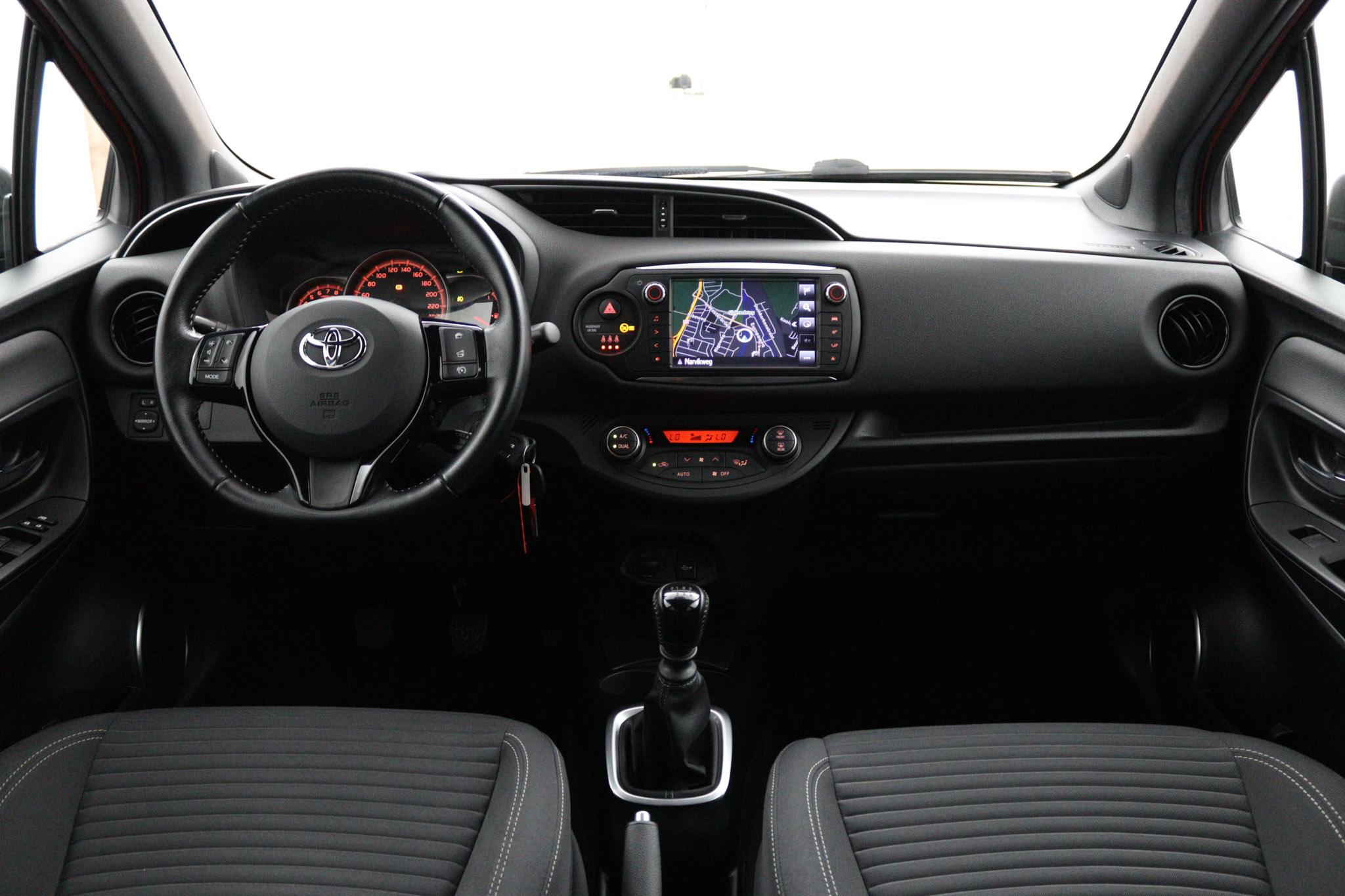 Toyota Yaris 1.3 VVT-i Orange Sport - Afbeelding 4