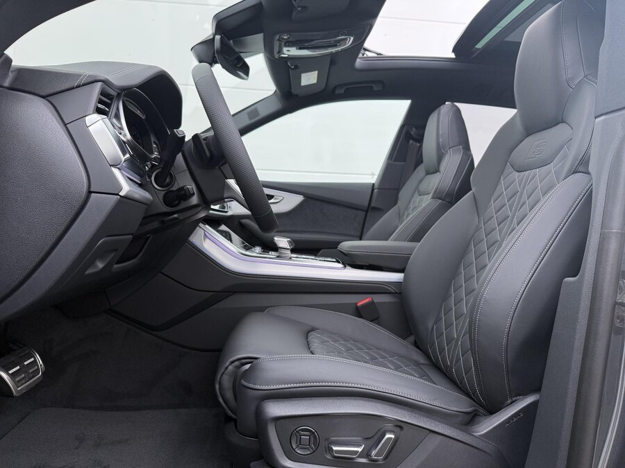 Audi Q8 Pro Line S 55 TFSI e 290 kW / 394 PK quattro