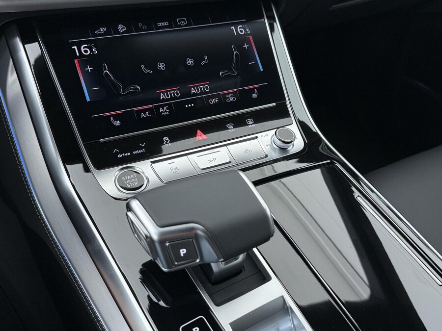 Audi Q8 Pro Line S 55 TFSI e 290 kW / 394 PK quattro
