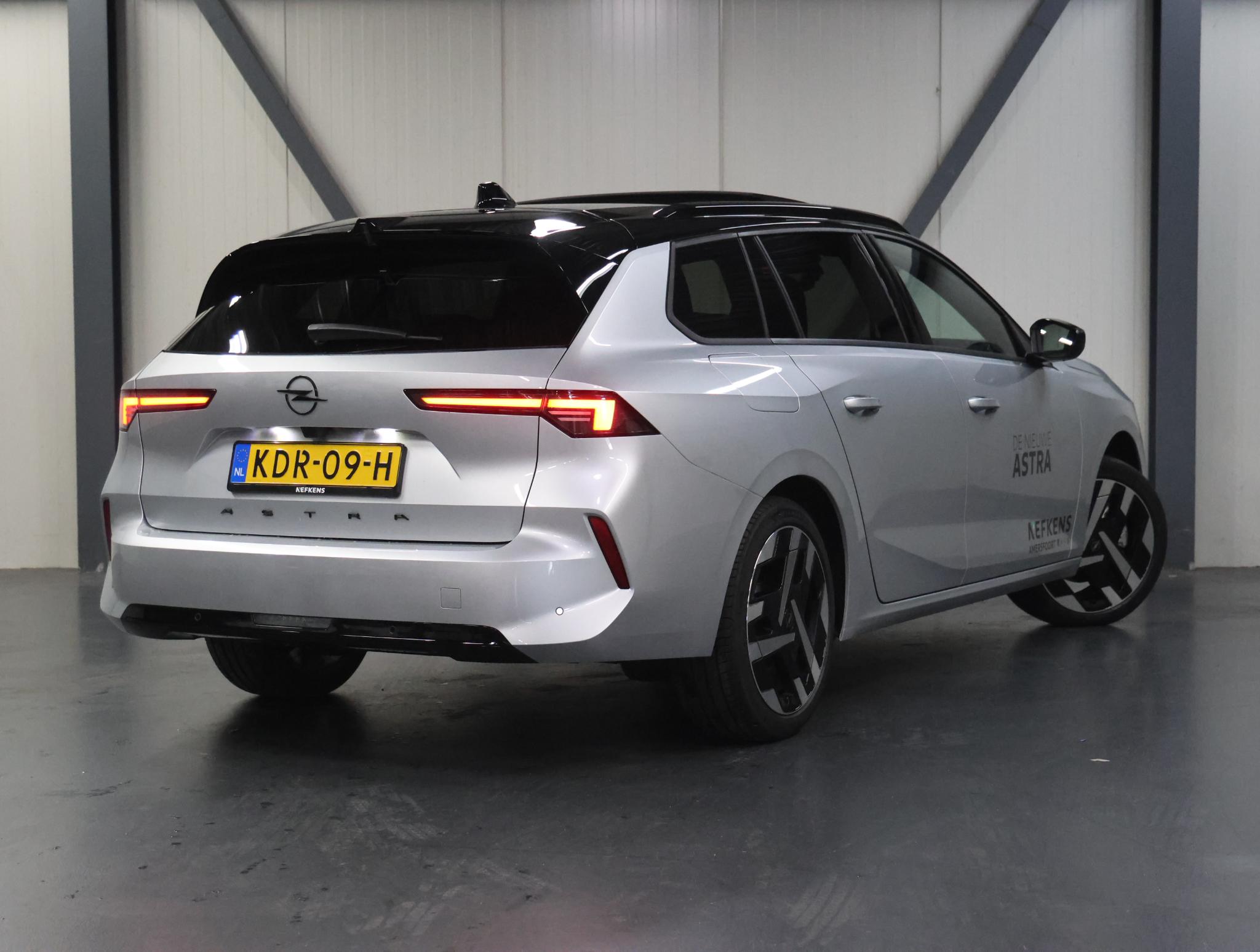 Opel Astra Electric 58 kWh 156PK Ultimate - Afbeelding 3