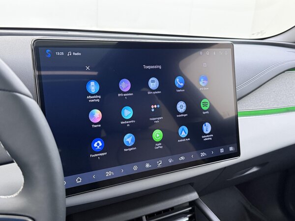 Apple Carplay/Android Auto