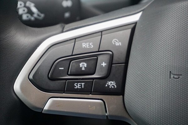 cruise control adaptief en stuurhulp cruise control adaptief en stuurhulp