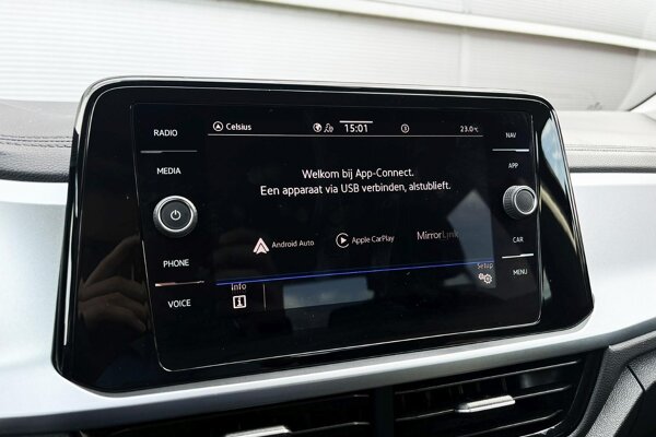 Apple Carplay/Android Auto