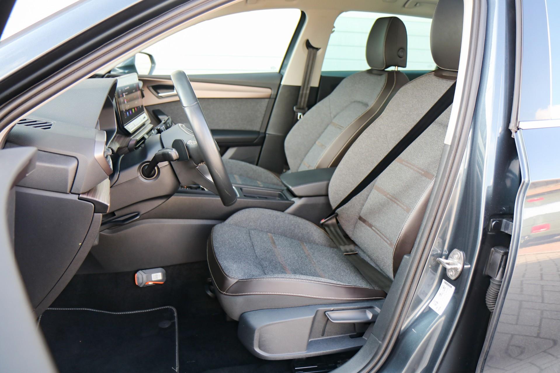 SEAT León