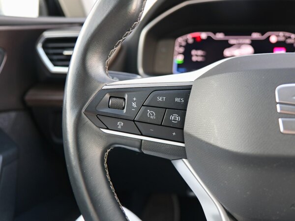 cruise control adaptief en stuurhulp cruise control adaptief en stuurhulp