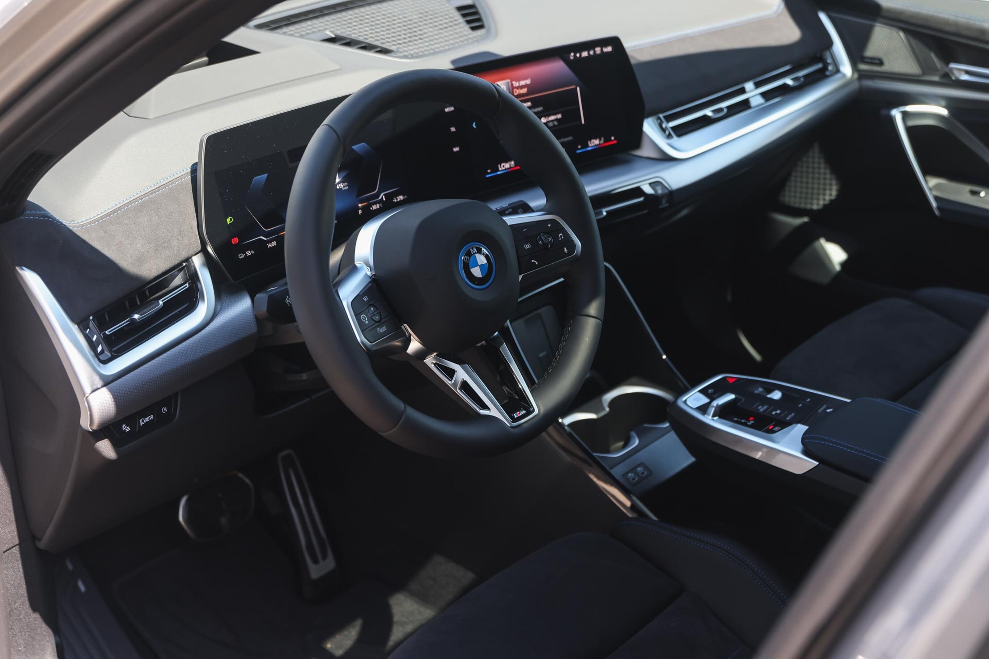 BMW iX1 9