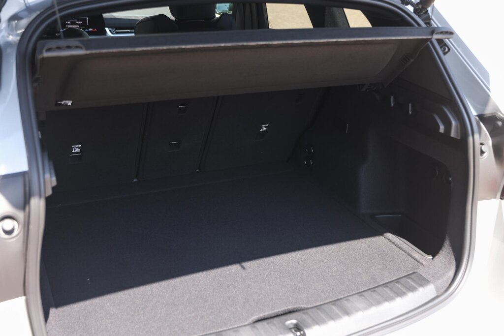 BMW iX1 32