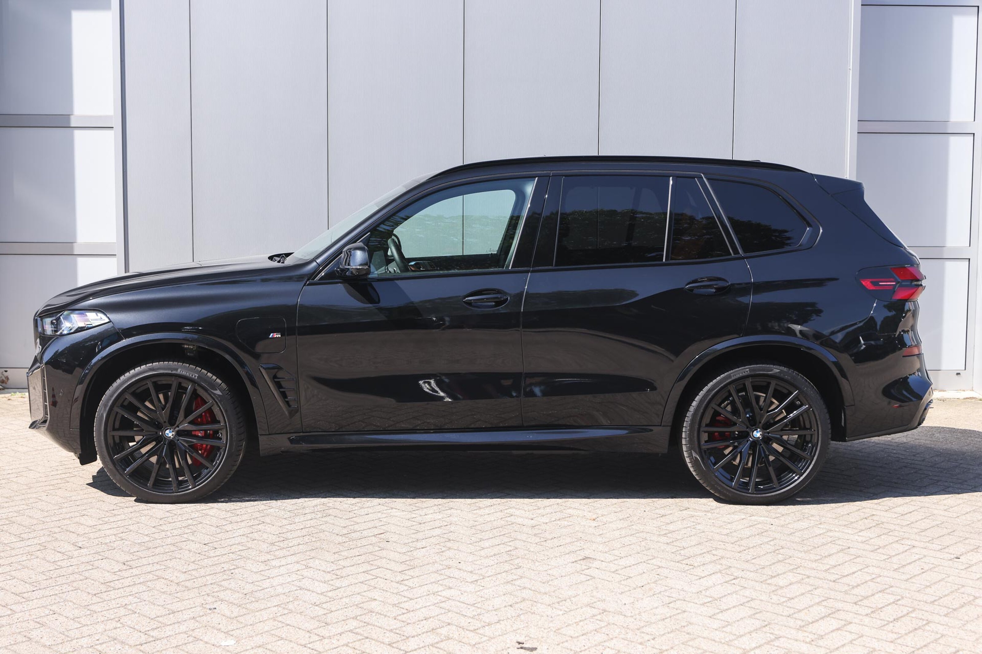 BMW X5 8