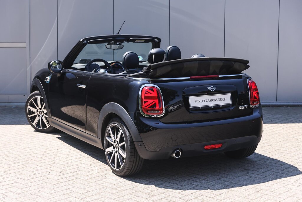 MINI Cooper Cabrio 2