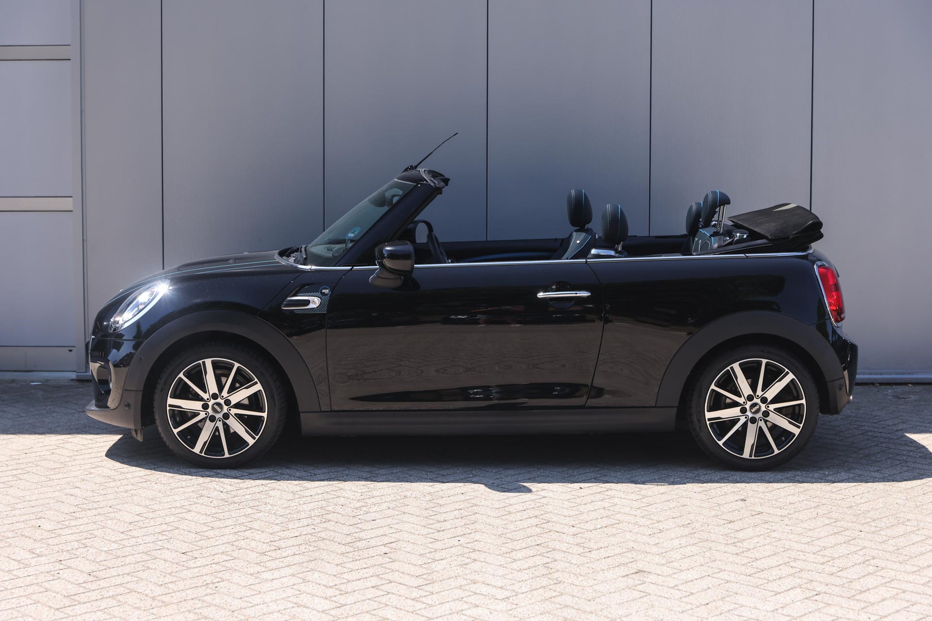 MINI Cooper Cabrio 7