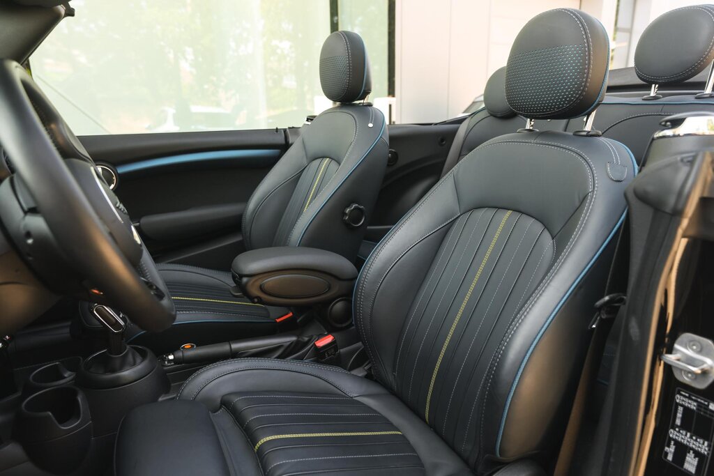 MINI Cooper Cabrio 10