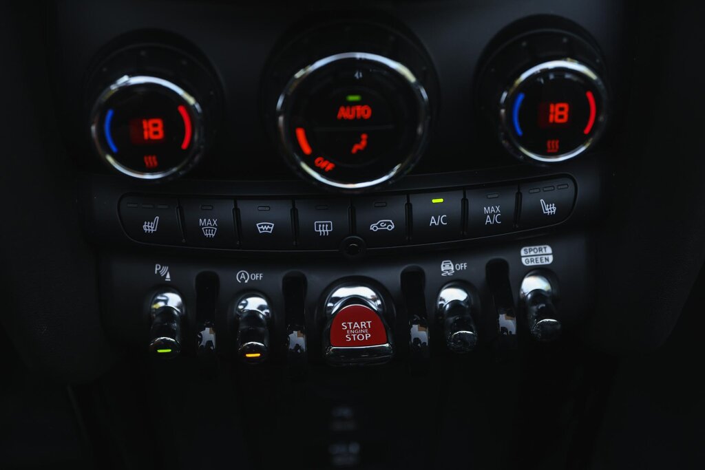 MINI Cooper Cabrio 14
