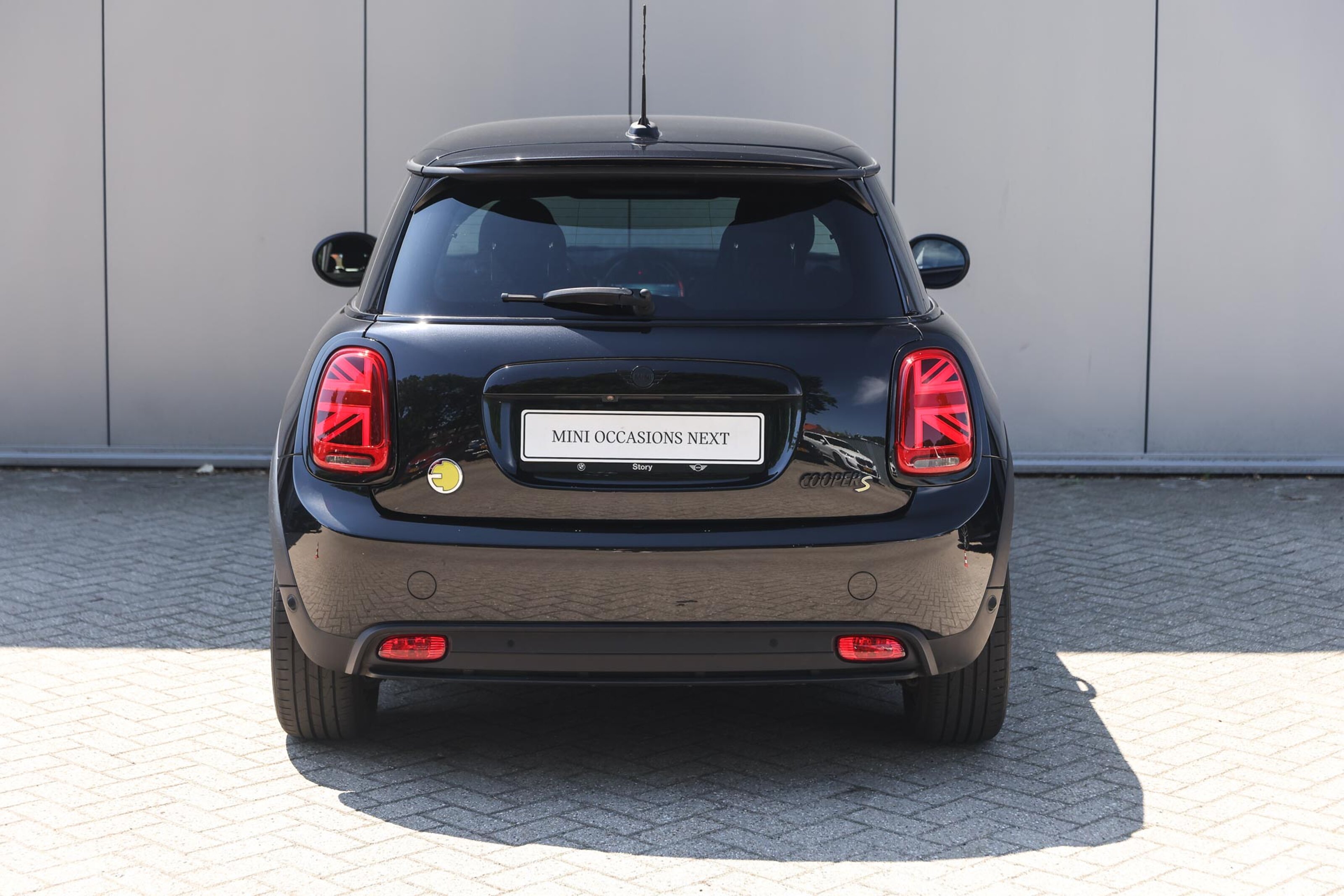 MINI Electric 6