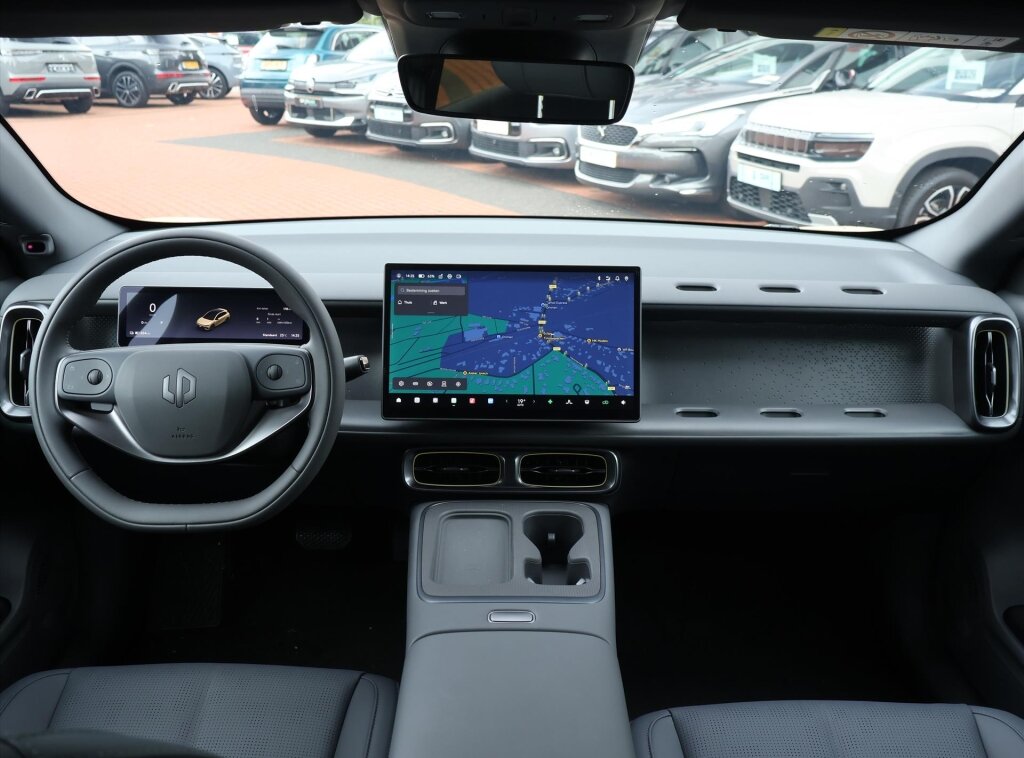 Leapmotor B05 67,1 kWh 218PK Design Demo, Rijklaarprijs | Panoramadak | 360 Camera | Navigatie | Carplay - Afbeelding 5