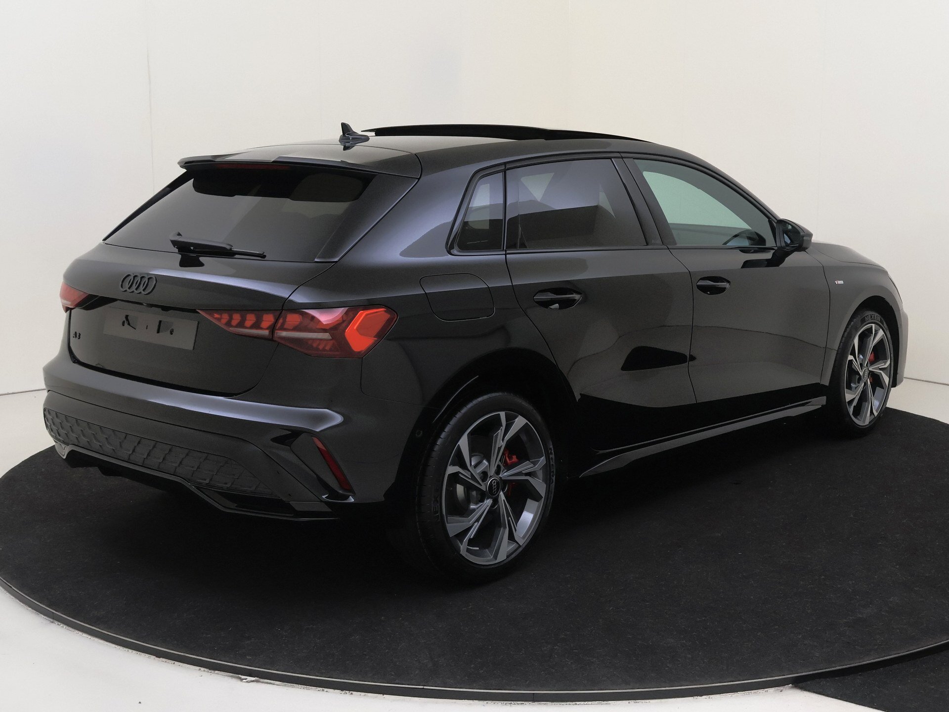 Audi A3 Sportback S edition - Afbeelding 2