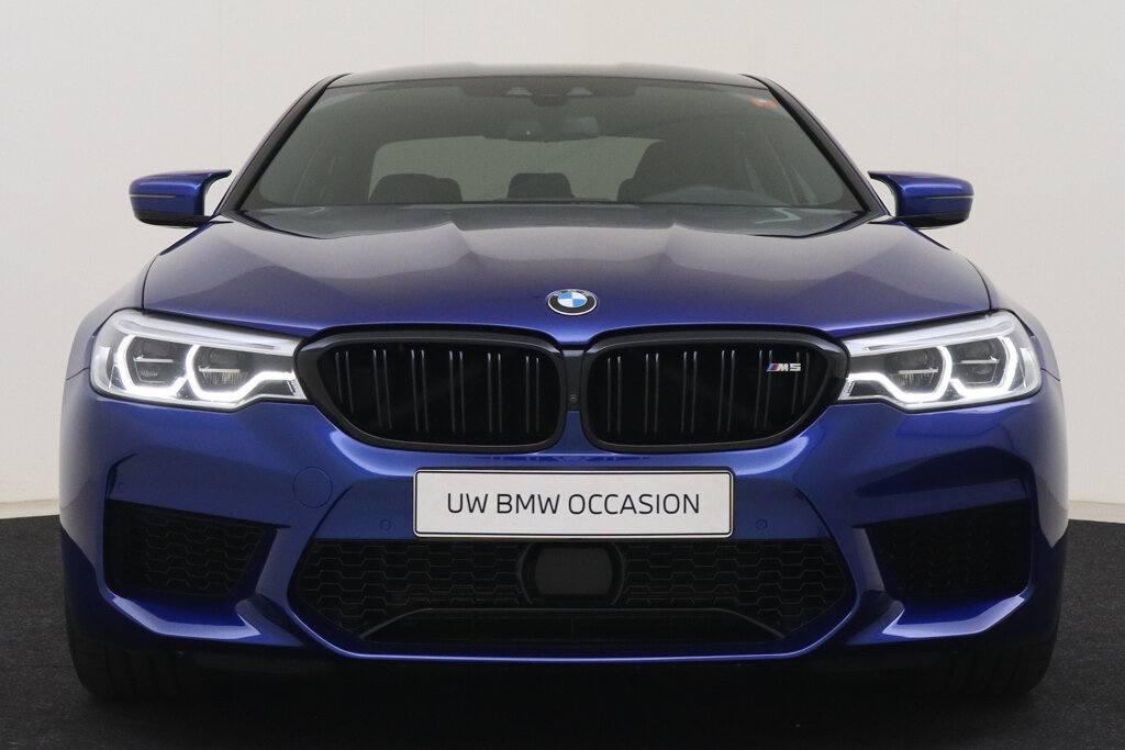 BMW M5 4