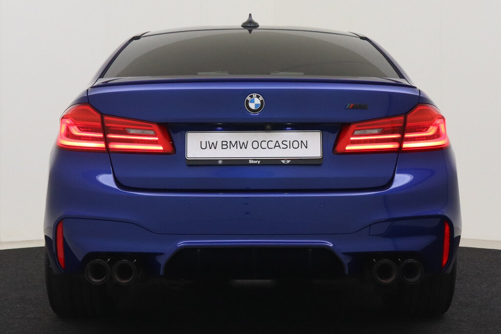 BMW M5 5