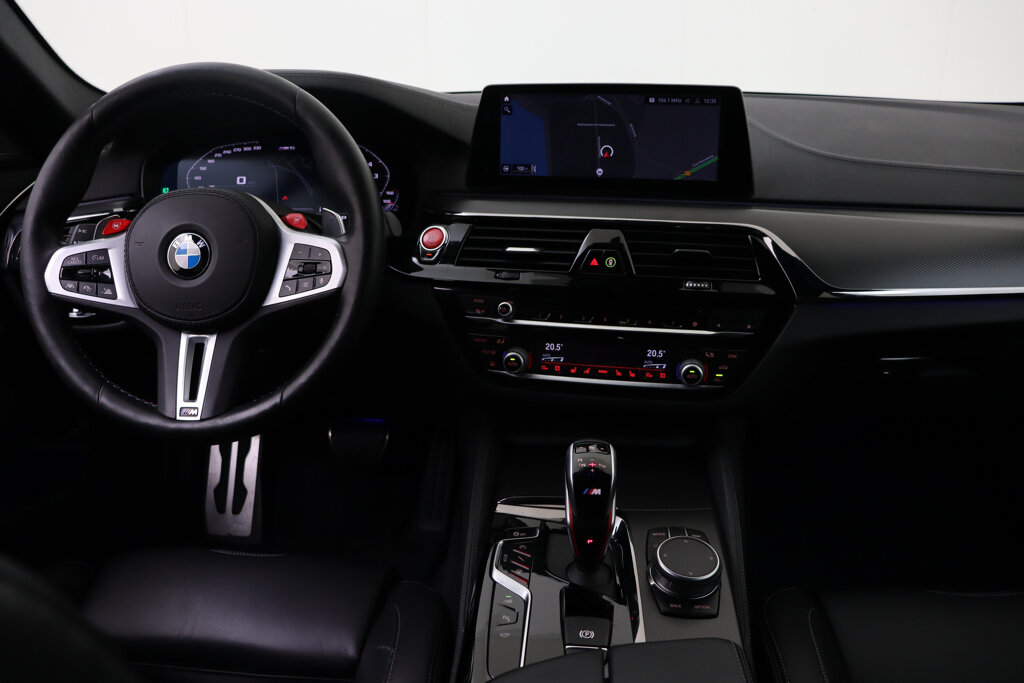 BMW M5 25