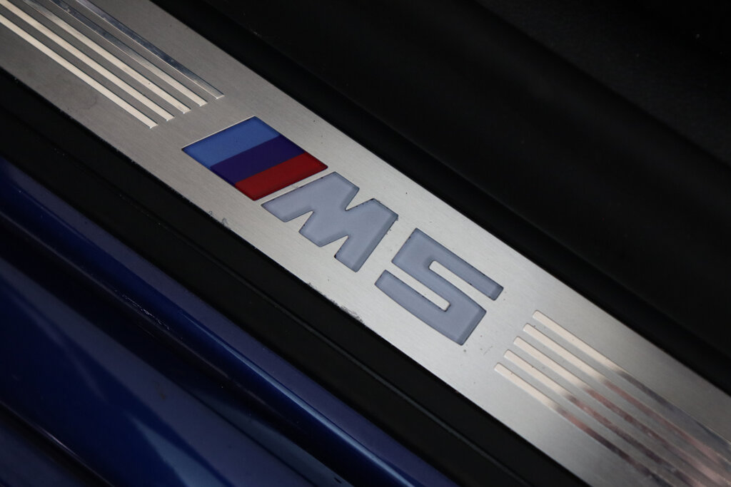 BMW M5 58