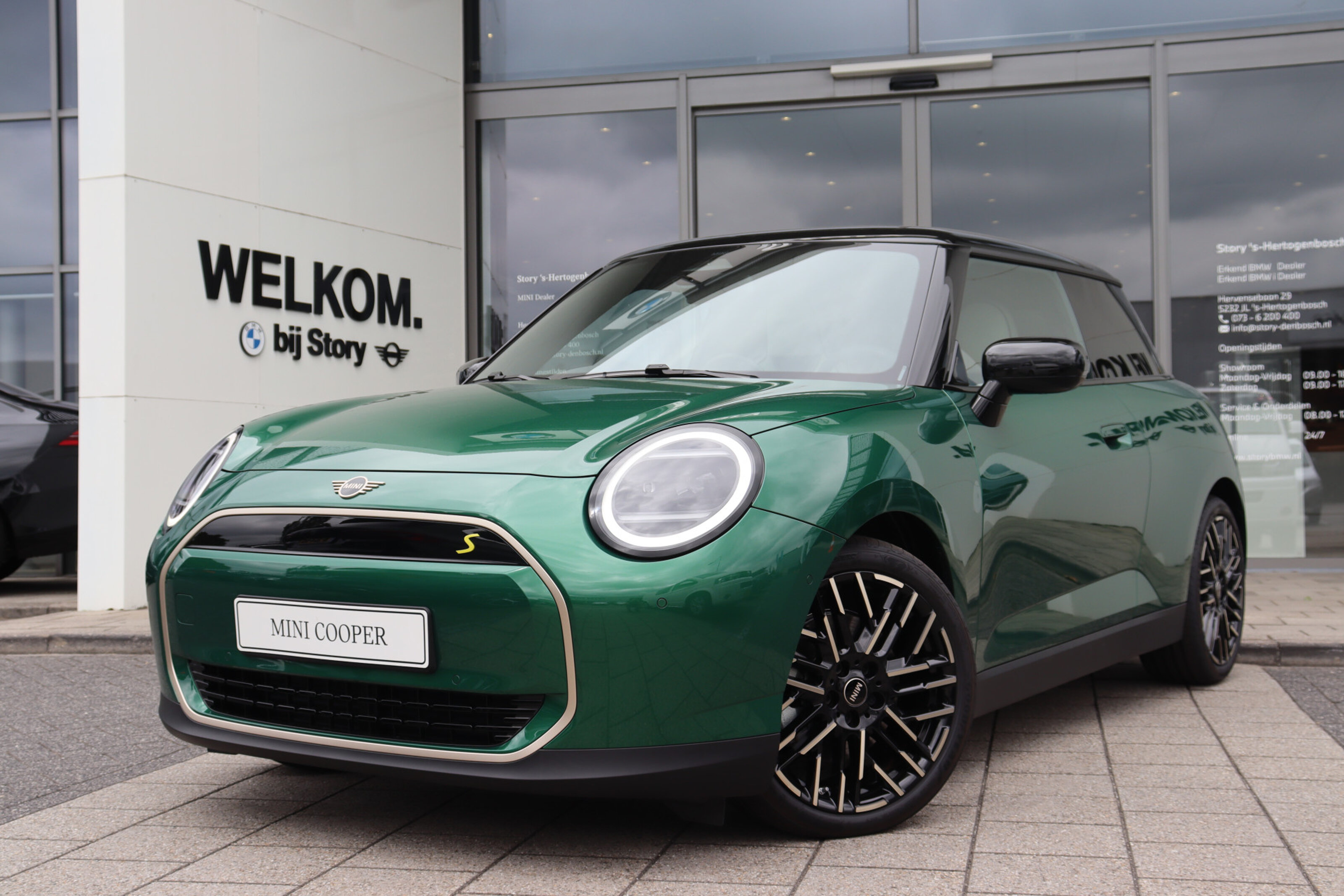 MINI Electric Hatchback Cooper SE