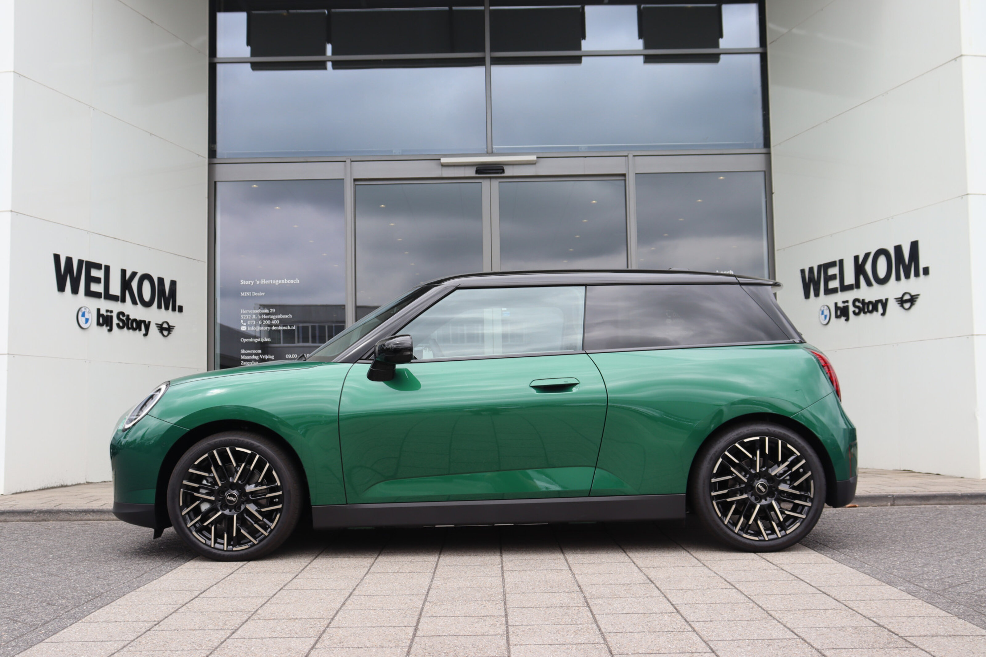 MINI Electric Hatchback Cooper SE