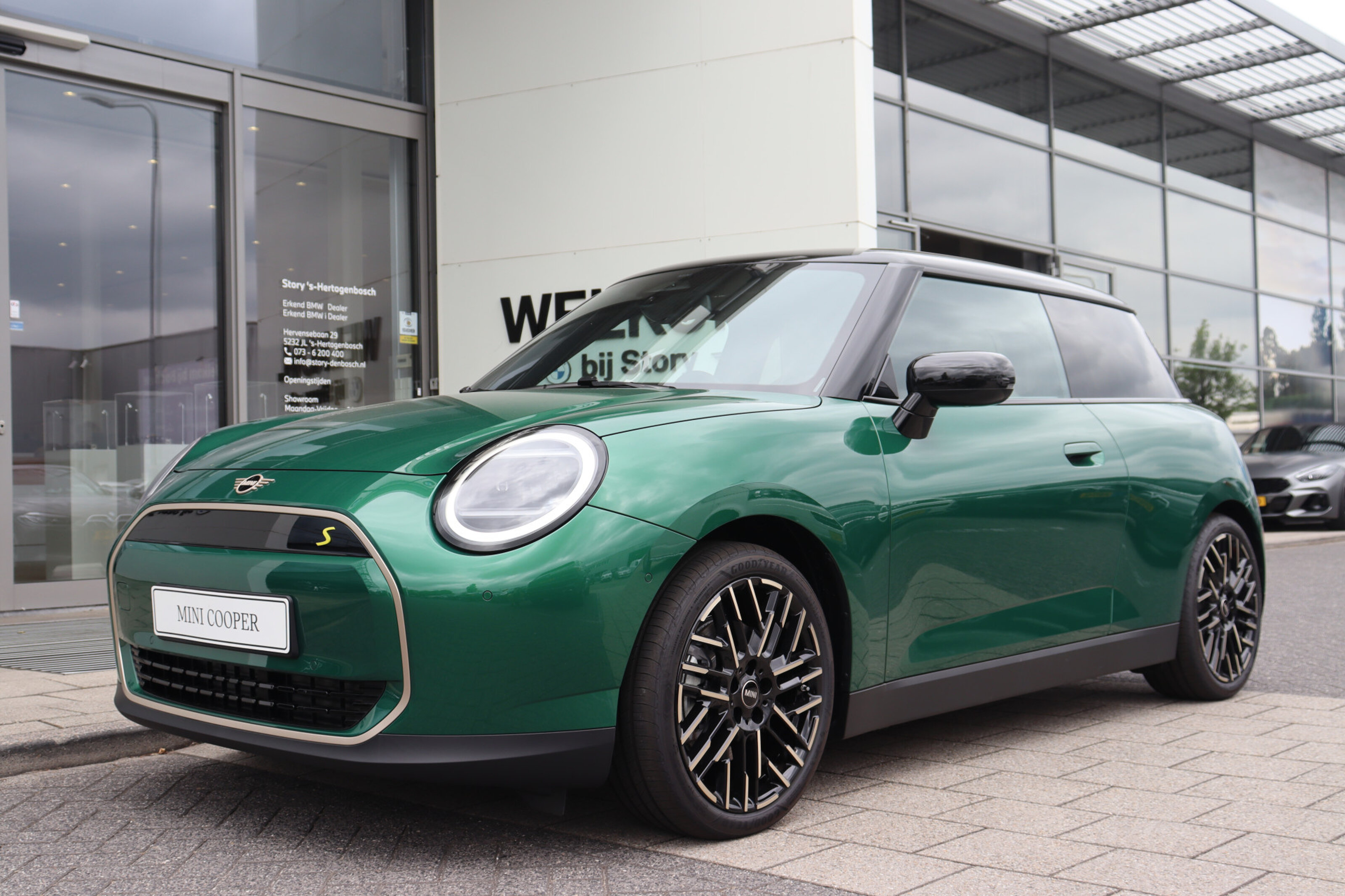 MINI Electric Hatchback Cooper SE