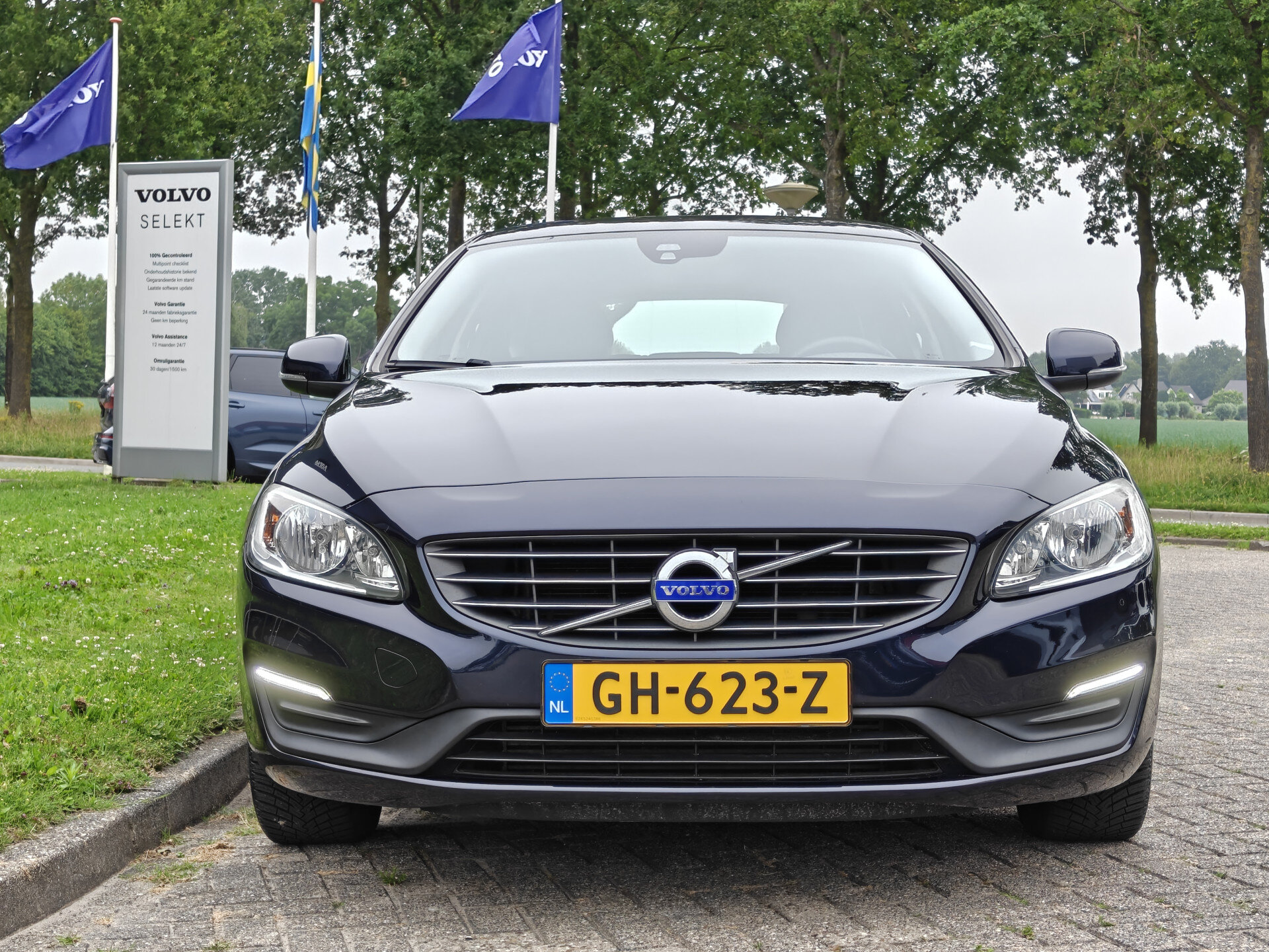 Volvo V60 2.0 T3 153PK Momentum - Afbeelding 2
