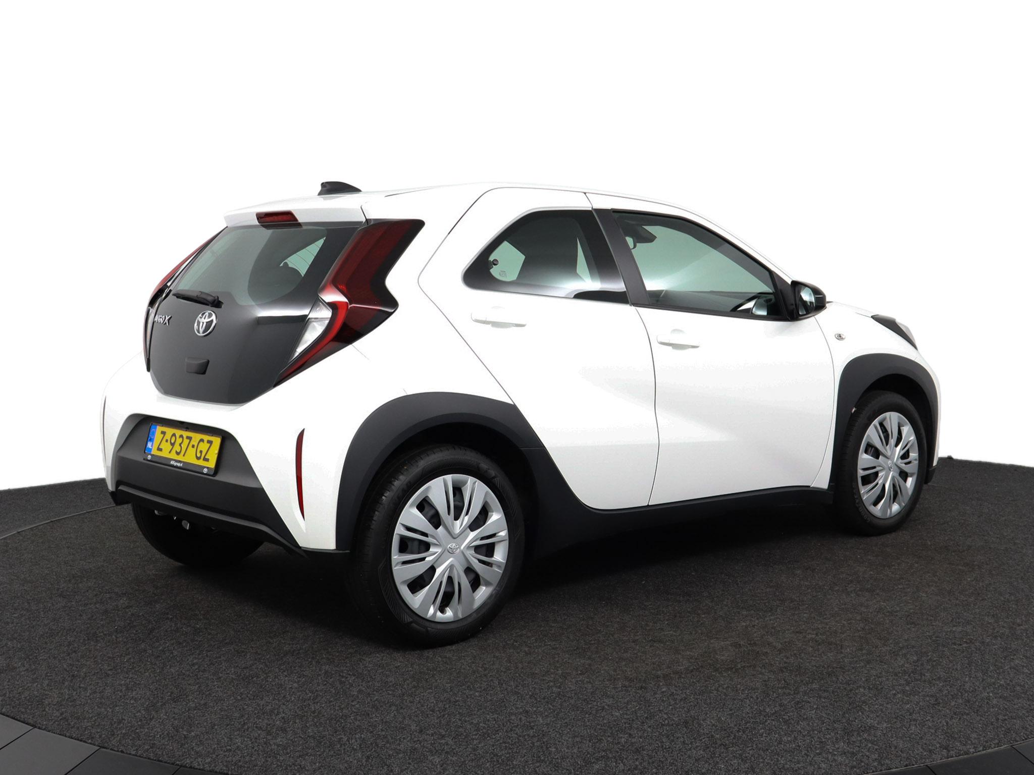 Toyota Aygo X 1.0 VVT-i MT Play - Afbeelding 2