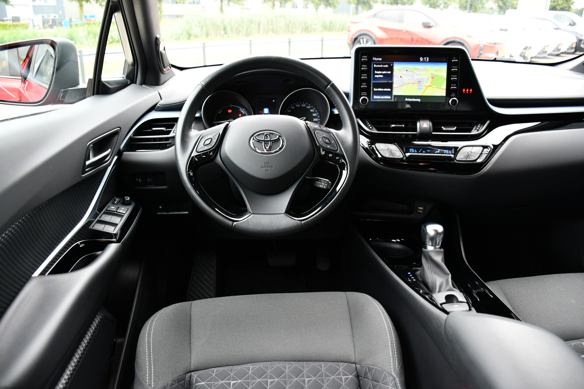 Toyota C-HR 2.0 Hybrid Style Automaat 184pk - Afbeelding 2