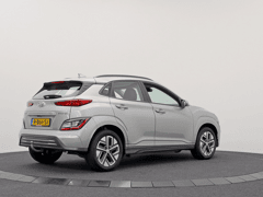 Hyundai Kona EV Comfort 39 kWh | All-seasons | Trekhaak | Navi by App - Afbeelding 2