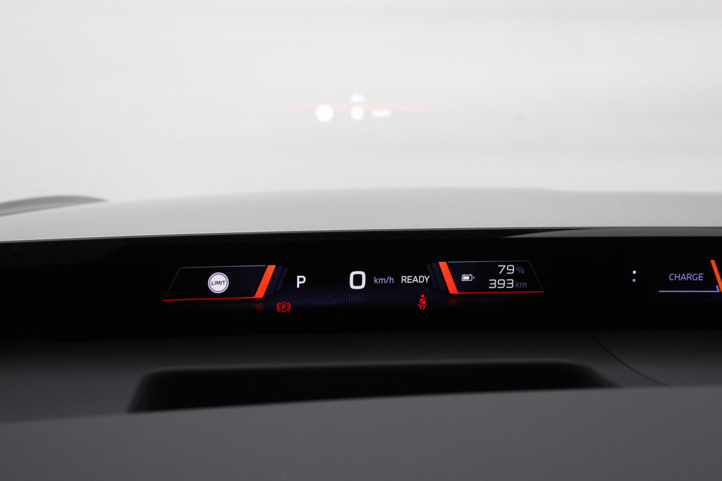 BMW iX3 28