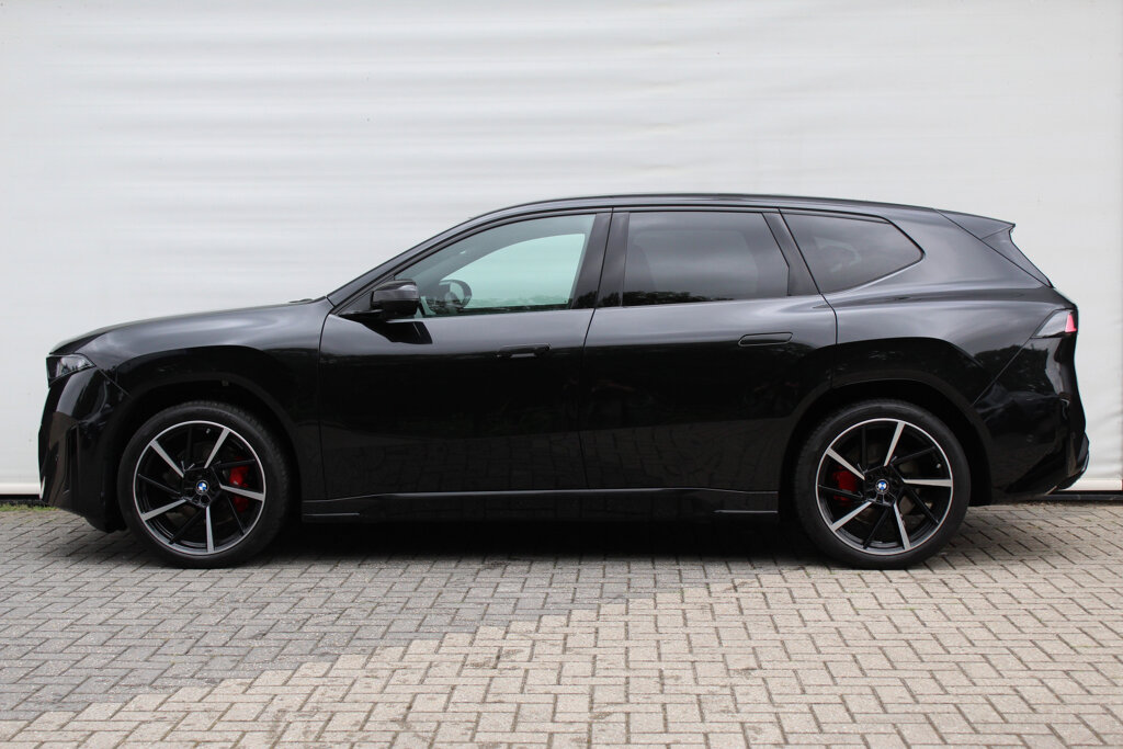 BMW iX3 37