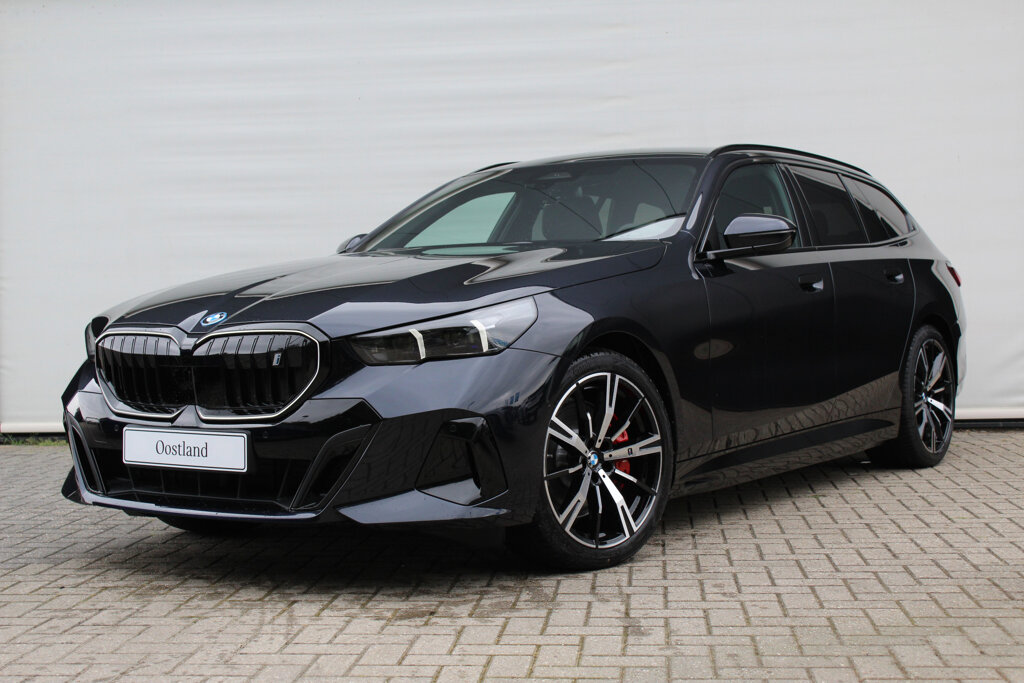 BMW i5 1