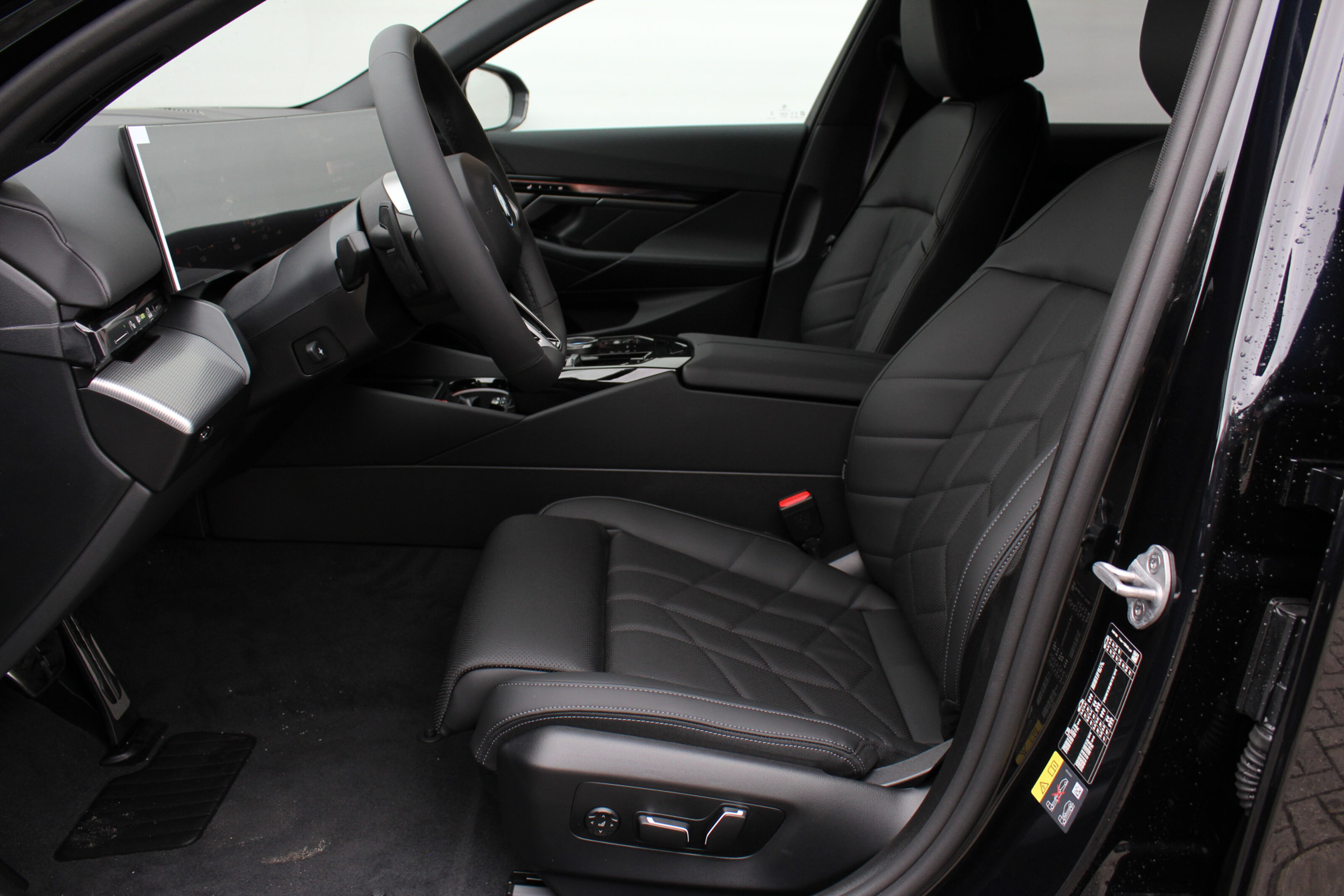 BMW i5 6