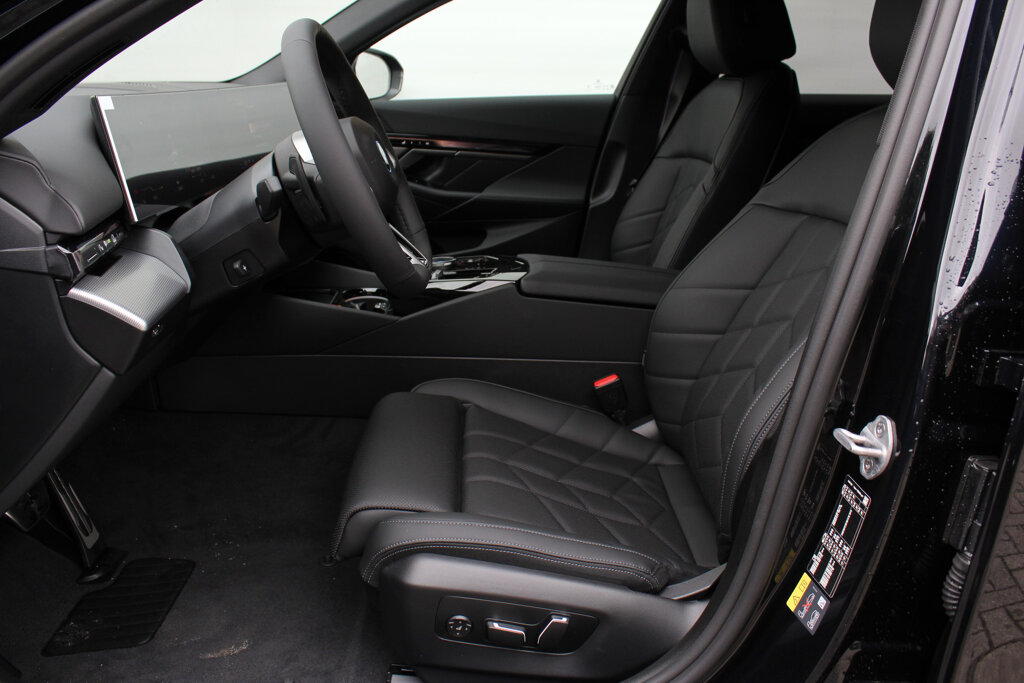 BMW i5 6