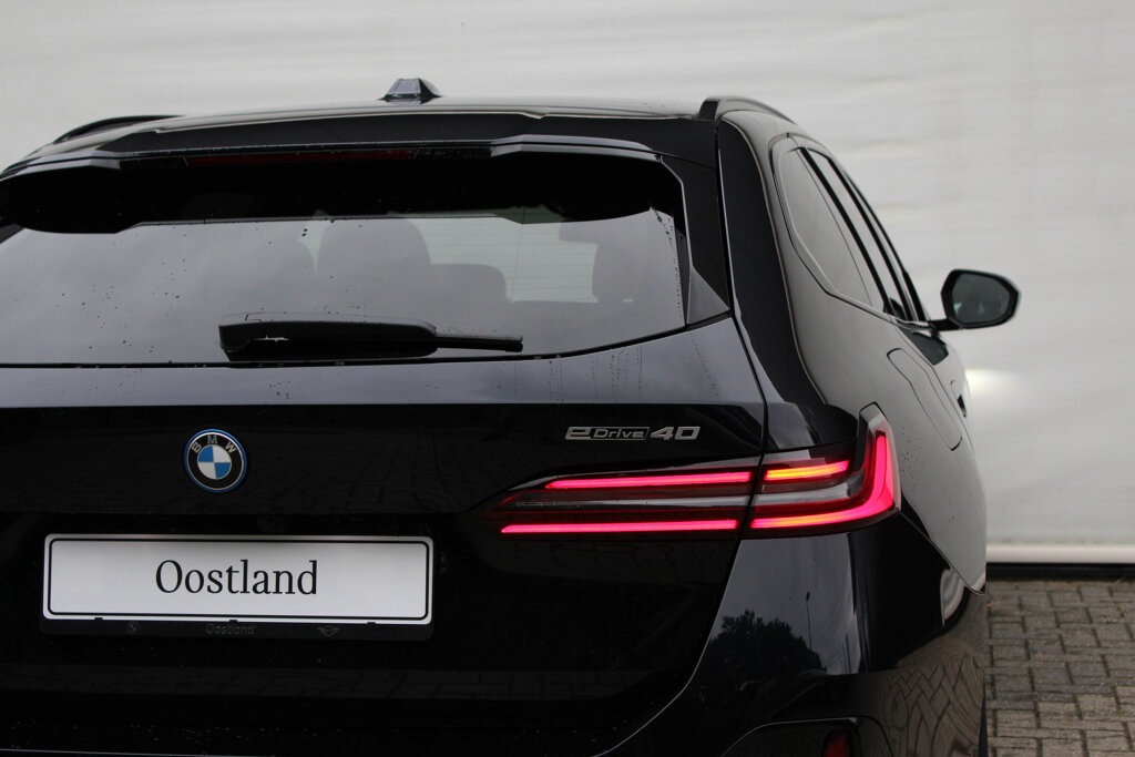 BMW i5 10