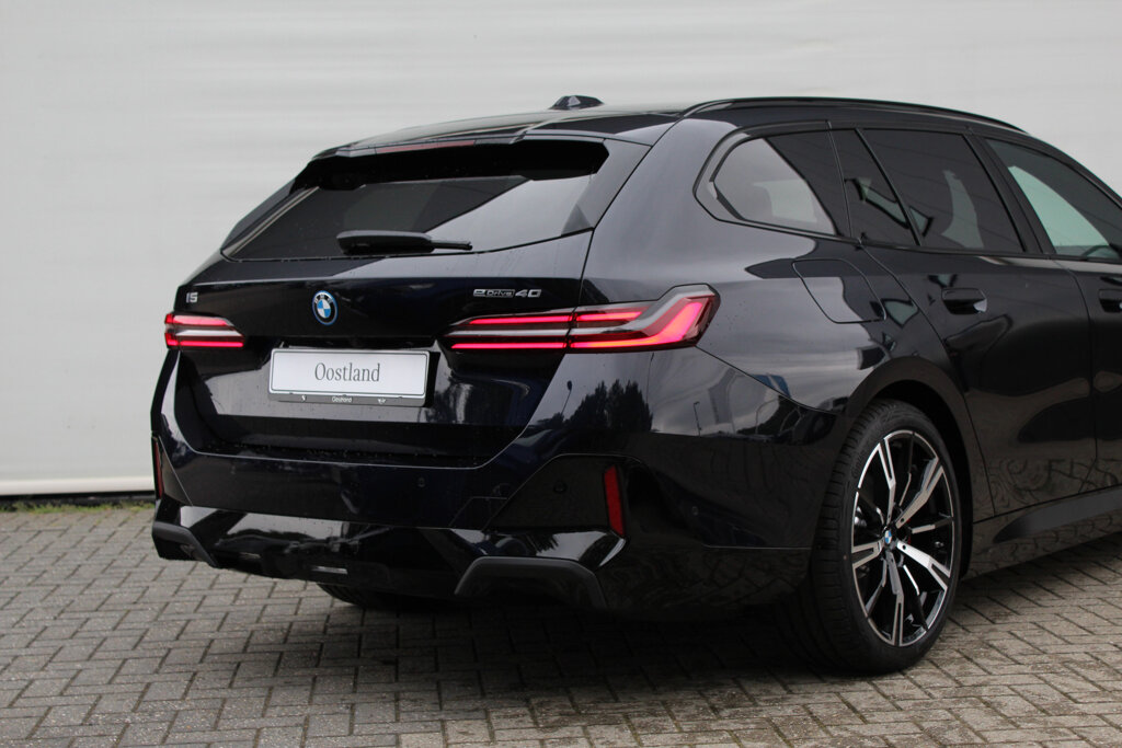 BMW i5 20
