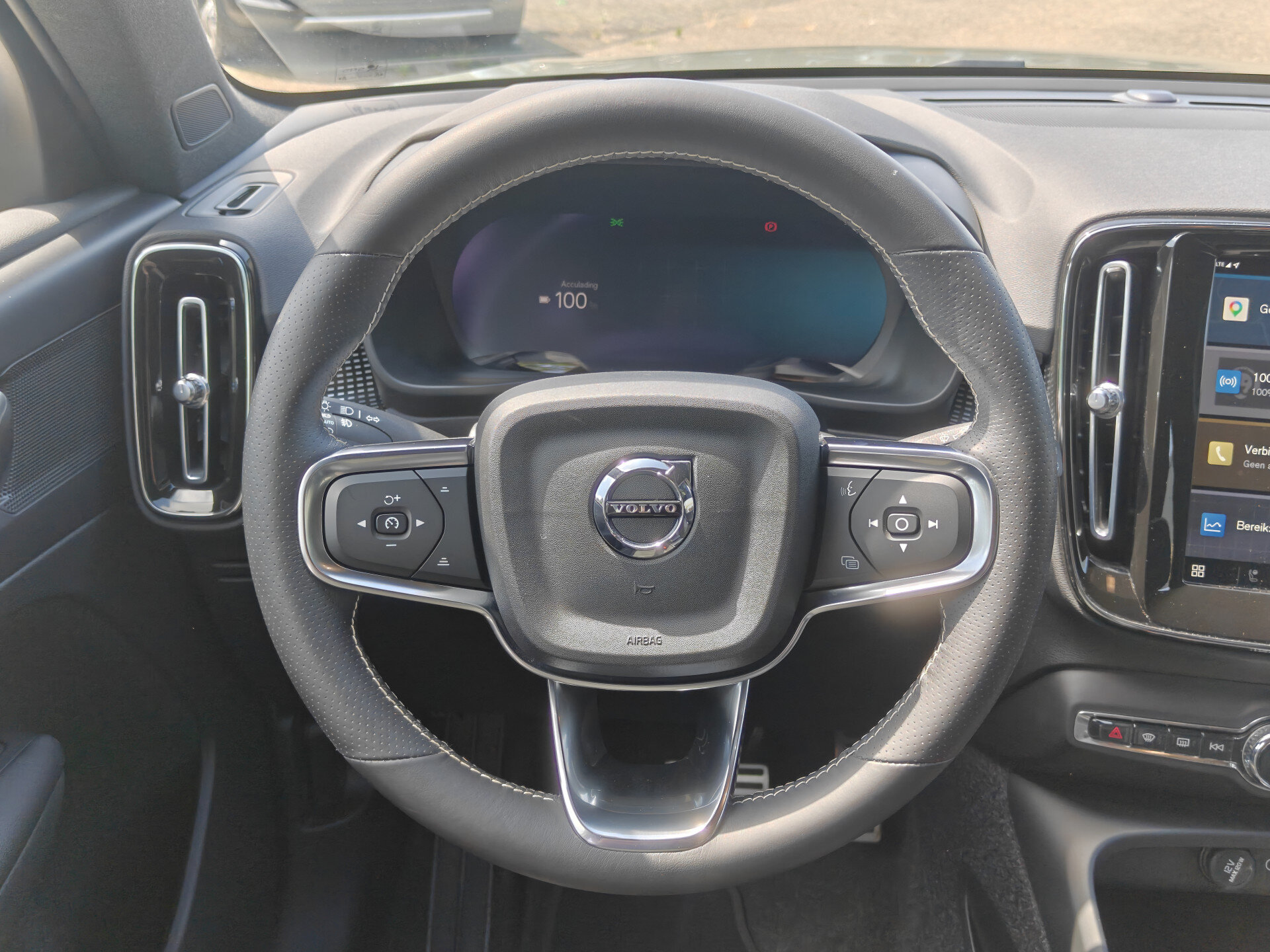 Volvo XC40 P8 AWD 408PK R-Design - Afbeelding 4