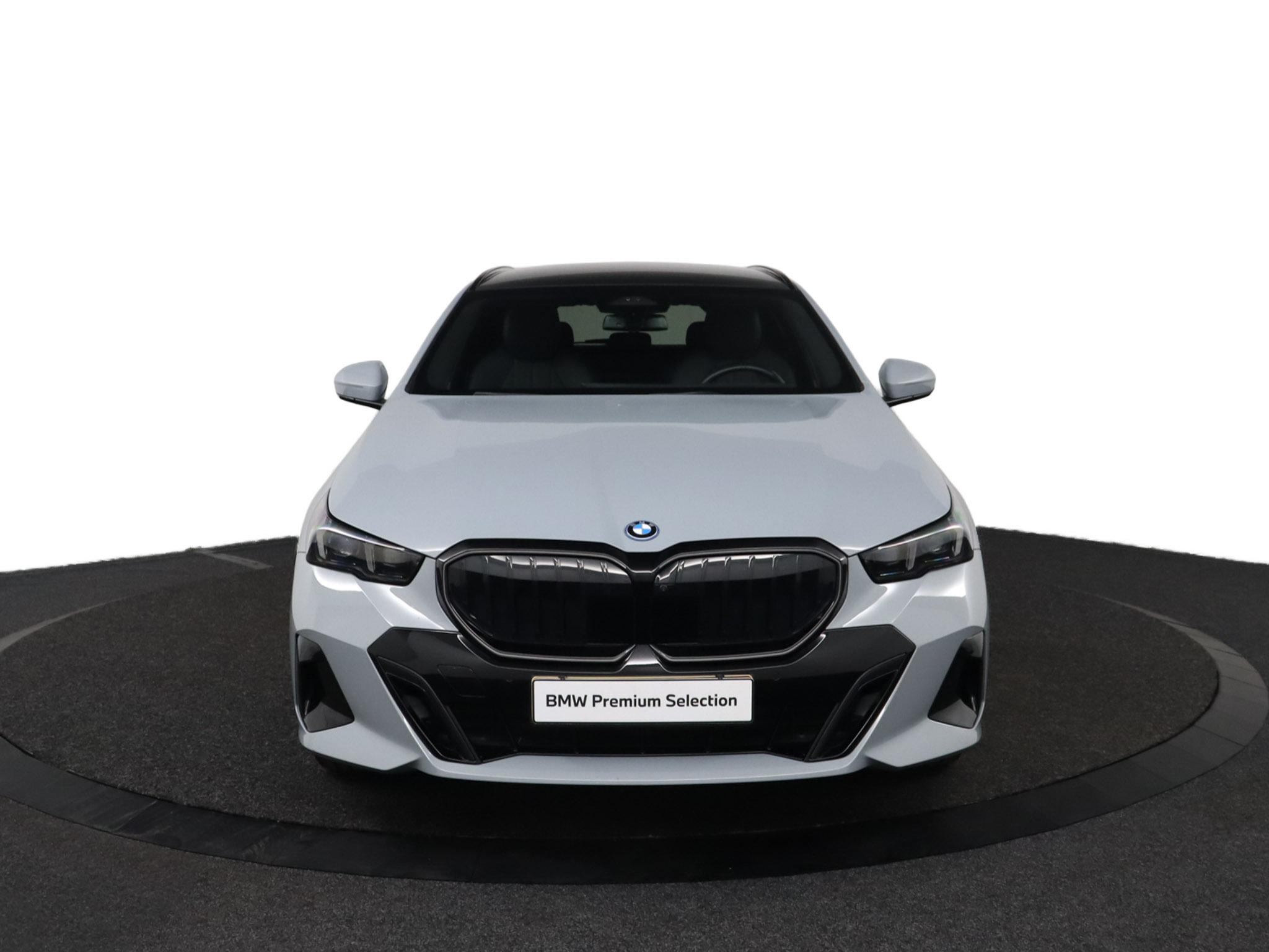 BMW 5-serie Touring 530e - Afbeelding 2