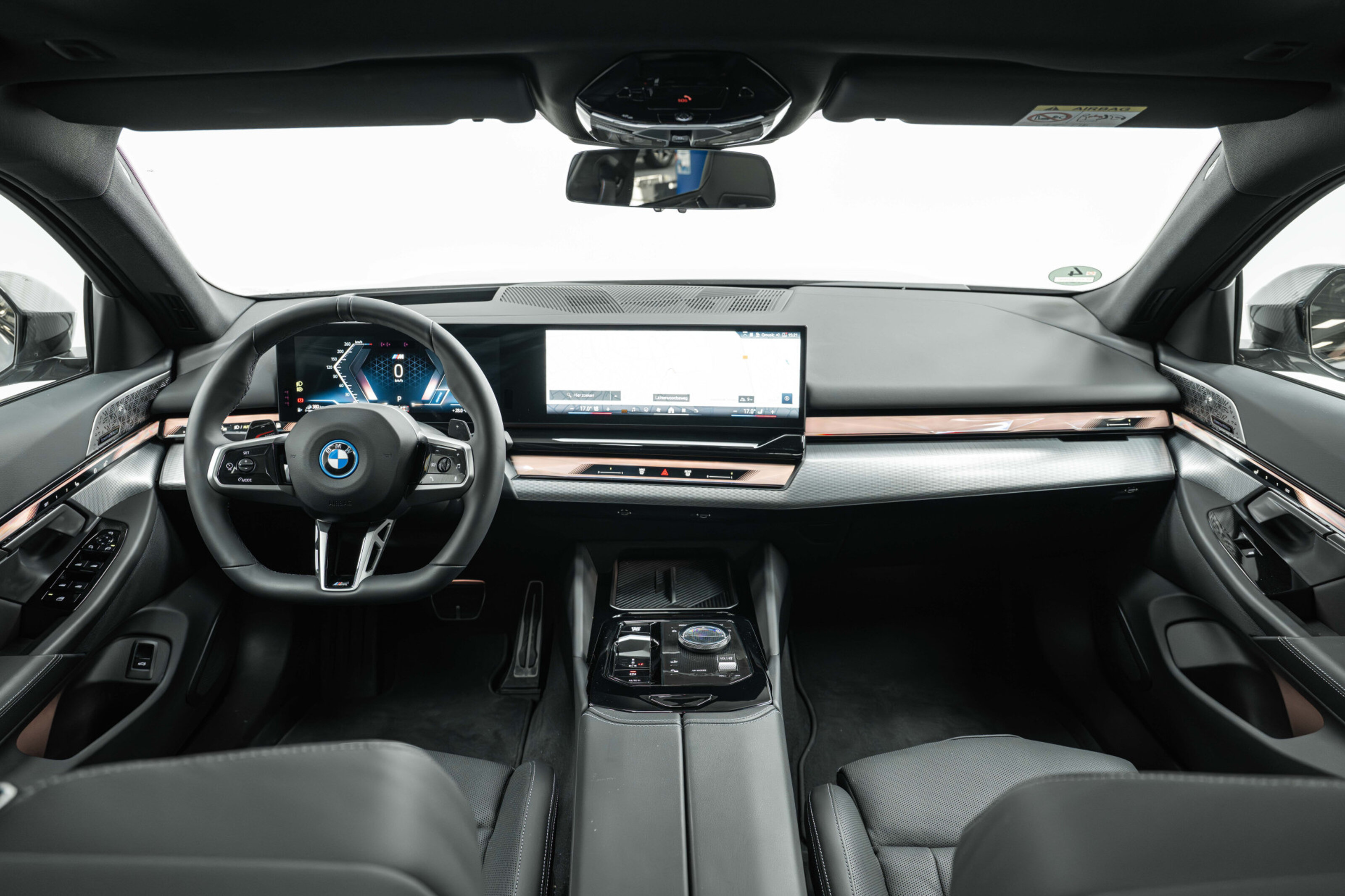 BMW 5 Serie Touring 550e xDrive M Sport Automaat
